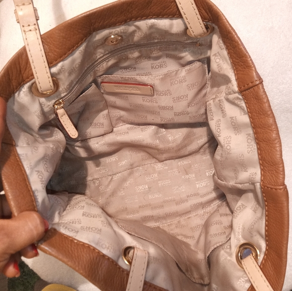 Michael Kors Tote - Picture 9 of 9